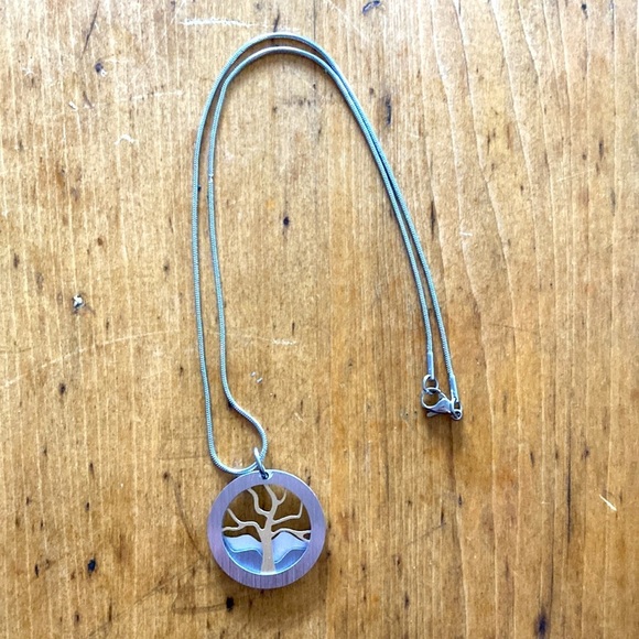 TREE of Life Necklace & Earrings Set - Picture 3 of 3